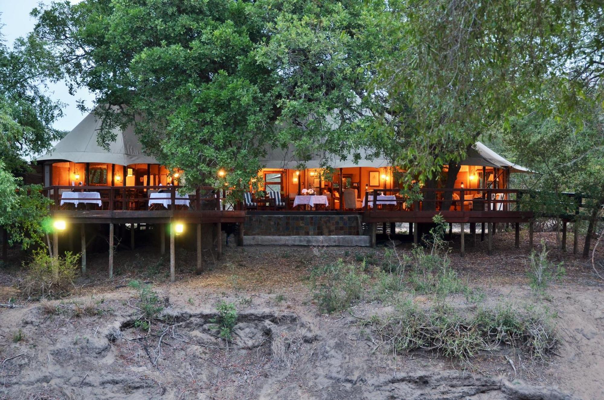 Hamiltons Tented Camp Mluwati Concession Ngoại thất bức ảnh
